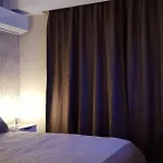 Luxury In Center 2 *