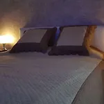 Luxury In Center 2 *