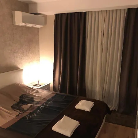 Апартаменты Luxury In Center 2