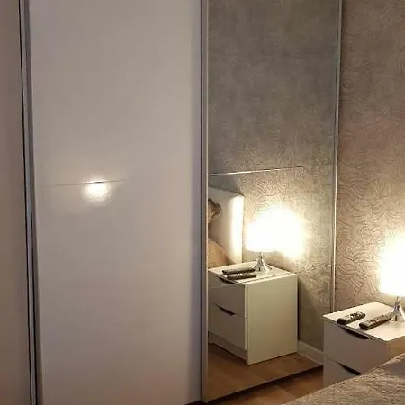 公寓 Luxury In Center 2 瓦爾納